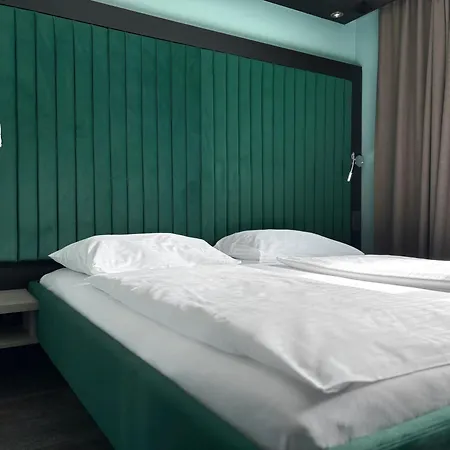 Design & Budget Hotel Wien Schoenbrunn-3